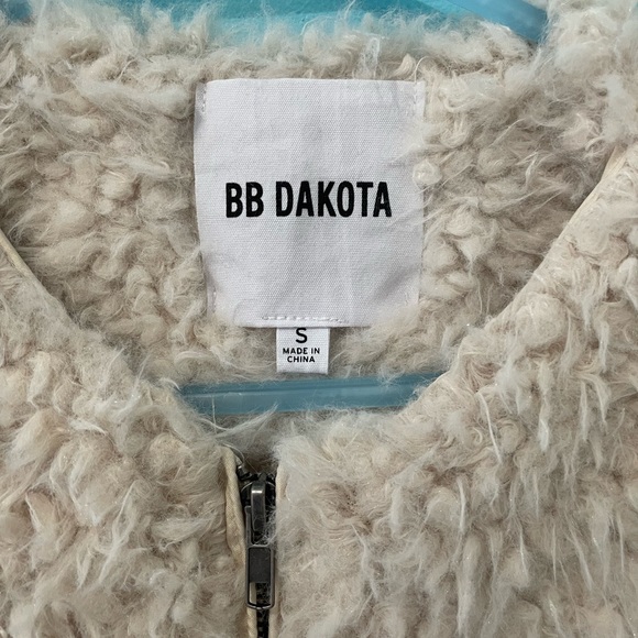 NWOT BB Dakota Fuzzy Ivory Teddy Jacket Small - Picture 6 of 6